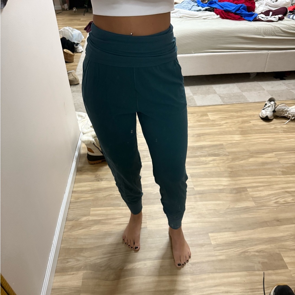 Lululemon joggers